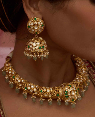 Monita green moissanite hasli necklace and earrings