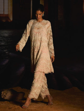 Meline Pearled Pink Embroidered Kurta Set by Mani Bhatia available on Indiaspopup.com