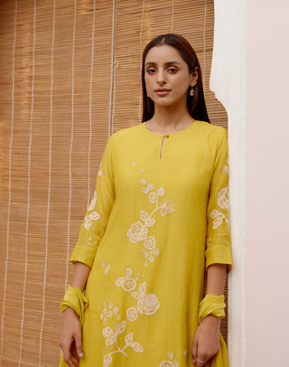 Citrine Floral Applique Kurta Set by Vaayu, available on Indiaspopup.com