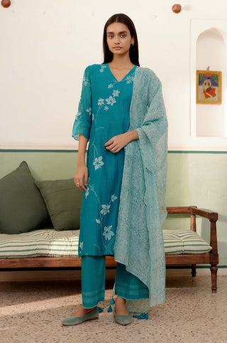 Teal Applique Cotton Kurta Set by Vaayu, available on Indiaspopup.com