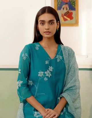 Teal Applique Cotton Kurta Set by Vaayu, available on Indiaspopup.com