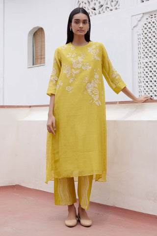 Citrine Floral Kurta And Pants by Vaayu, available on Indiaspopup.com