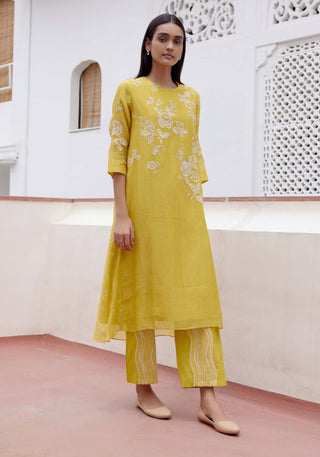 Citrine Floral Kurta And Pants by Vaayu, available on Indiaspopup.com