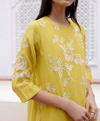 Citrine Floral Kurta And Pants by Vaayu, available on Indiaspopup.com