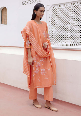 Tangerine Floral Cotton Kurta Set by Vaayu, available on Indiaspopup.com