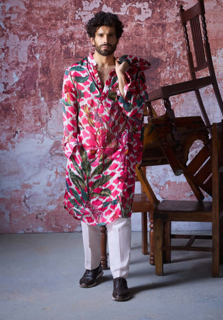 Apurva Pink Printed Kurta And Pants by Mahima Mahajan Men, available on Indiaspopup.com