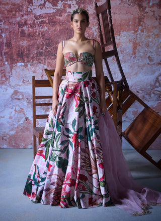 Zubi Soft Pink Printed Lehenga Set by Mahima Mahajan, available on Indiaspopup.com