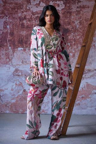 Saya Soft Pink Kurta And Pants by Mahima Mahajan, available on Indiaspopup.com