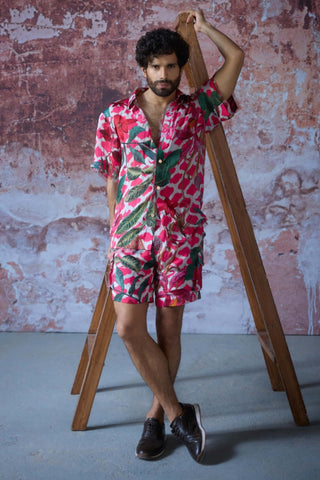 Suvansh Pink Printed Shirt And Shorts by Mahima Mahajan Men, available on Indiaspopup.com