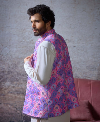 Raj Lilac Bundi And Kurta Set by Mahima Mahajan Men, available on Indiaspopup.com