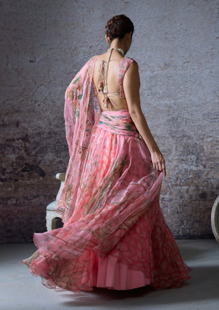 Dua Blush Pink Printed Lehenga Set by Mahima Mahajan, available on Indiaspopup.com