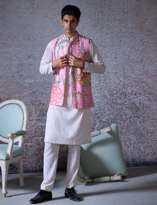 Vasu Blush Pink Bundi Set by Mahima Mahajan Men, available on Indiaspopup.com