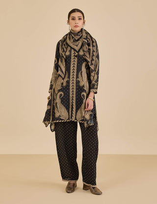 Black and beige dancing paisley kurta and pants