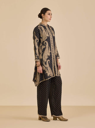 Black and beige dancing paisley kurta and pants