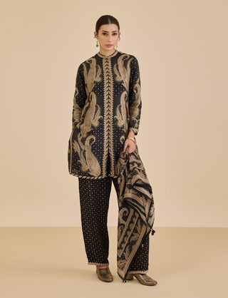 Black and beige dancing paisley kurta and pants
