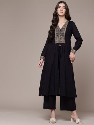 Black solid kurta and palazzo
