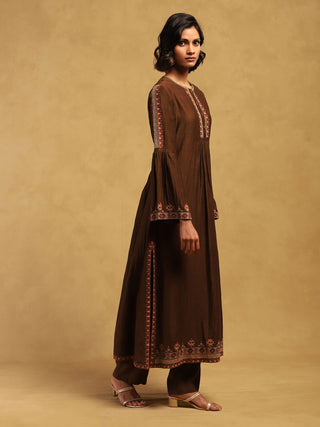 Brown kyesha kurta and pants