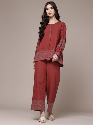 Red solid full sleeve kurti and palazzo