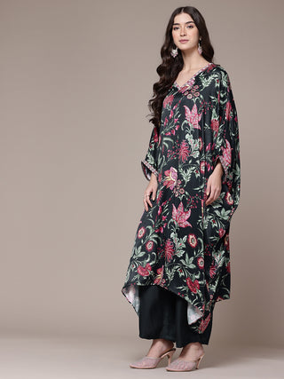 Black full sleeve calf length kurta with pant