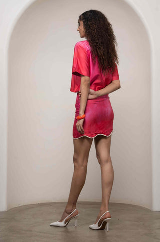 Lila cropped shirt with mini skirt