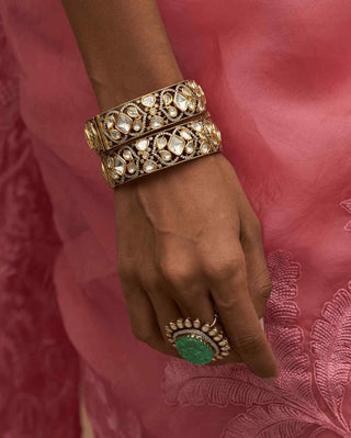Ishanvi antiquegold finsh polki bangles
