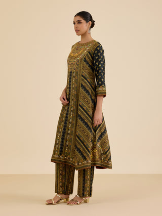 Black and olive ashina kurta set