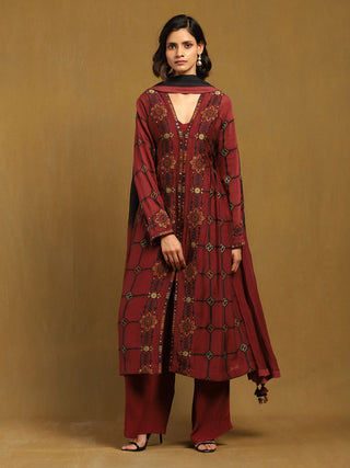 Red kinnauri kurti set