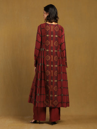 Red kinnauri kurti set