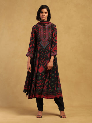 Black zinat kurta set