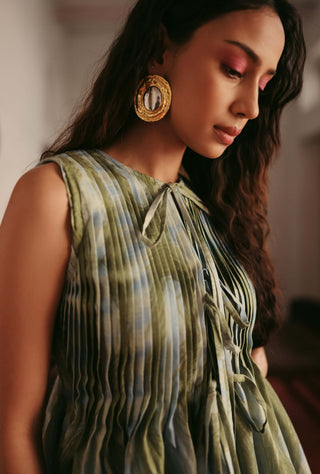Pistachio sleeveless top and pants