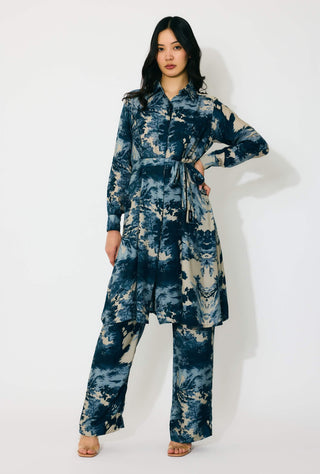 Blue, indigo and beige toile print long shirt and pants
