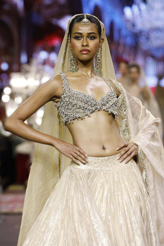 Noor-e-zar gold lehenga set