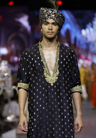 Zarvansh black noir kurta and pants