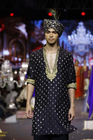 Zarvansh black noir kurta and pants