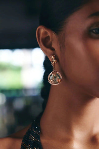 La leopard claw drop earrings
