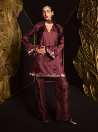 Ekaya Maroon Handwoven Kurta Set available on indiaspopup