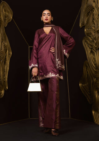 Ekaya Maroon Handwoven Kurta Set available on indiaspopup