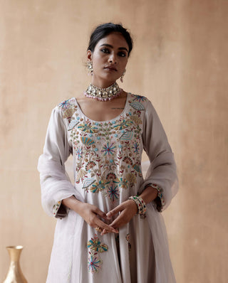 Aman Takyar-Gray Floral Embroidery Kurta Set-INDIASPOPUP.COM