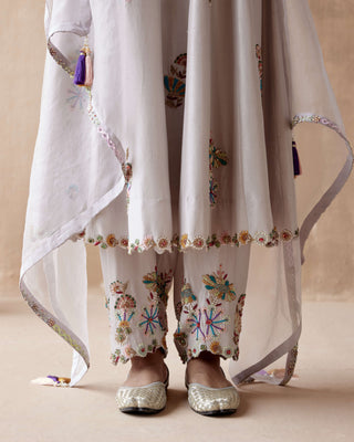 Aman Takyar-Gray Floral Embroidery Kurta Set-INDIASPOPUP.COM