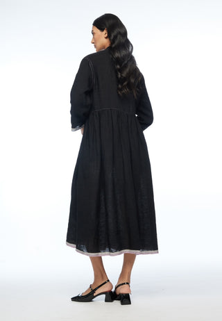 Bella black two pocket dress