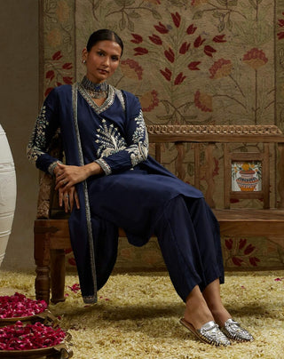 Sva By Sonam And Paras Modi Blue V-Neck Front Butta Kurta And Jacket Set available on indiaspopup