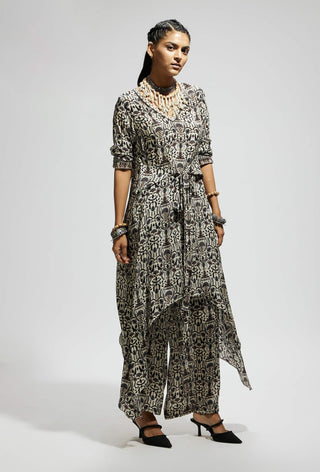 Sva By Sonam And Paras Modi White Jaal Print Front Tie Up Tunic And Pants available on indiaspopup