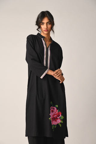 Ermanica black tunic and pant set