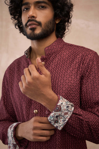 Arjan Dugal Burgundy Inara Foe Kurta Set available on indiaspopup