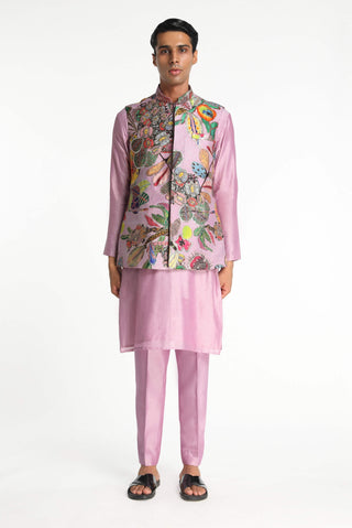 Conflux Lilac Bundi And Kurta Set by Aisha Rao Men, available on Indiaspopup.com