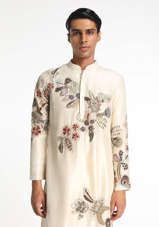 Zenith Ivory Kurta And Pant by Aisha Rao Men, available on Indiaspopup.com