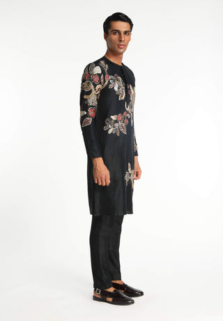 Zenih Black Kurta And Pant by Aisha Rao Men, available on Indiaspopup.com