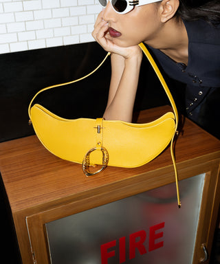Occhre yellow boss swing bag