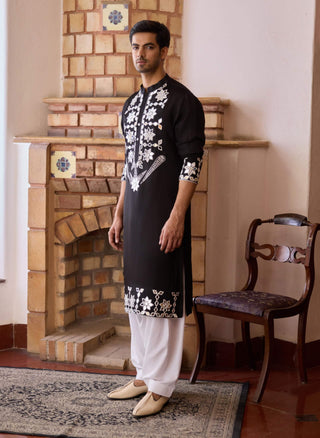 Juna Mahal Black Kurta And Salwar by Ankit V Kapoor available on Indiaspopup.com