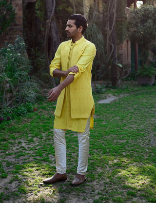 Juna Mahal Yellow Bundi Set by Ankit V Kapoor available on Indiaspopup.com